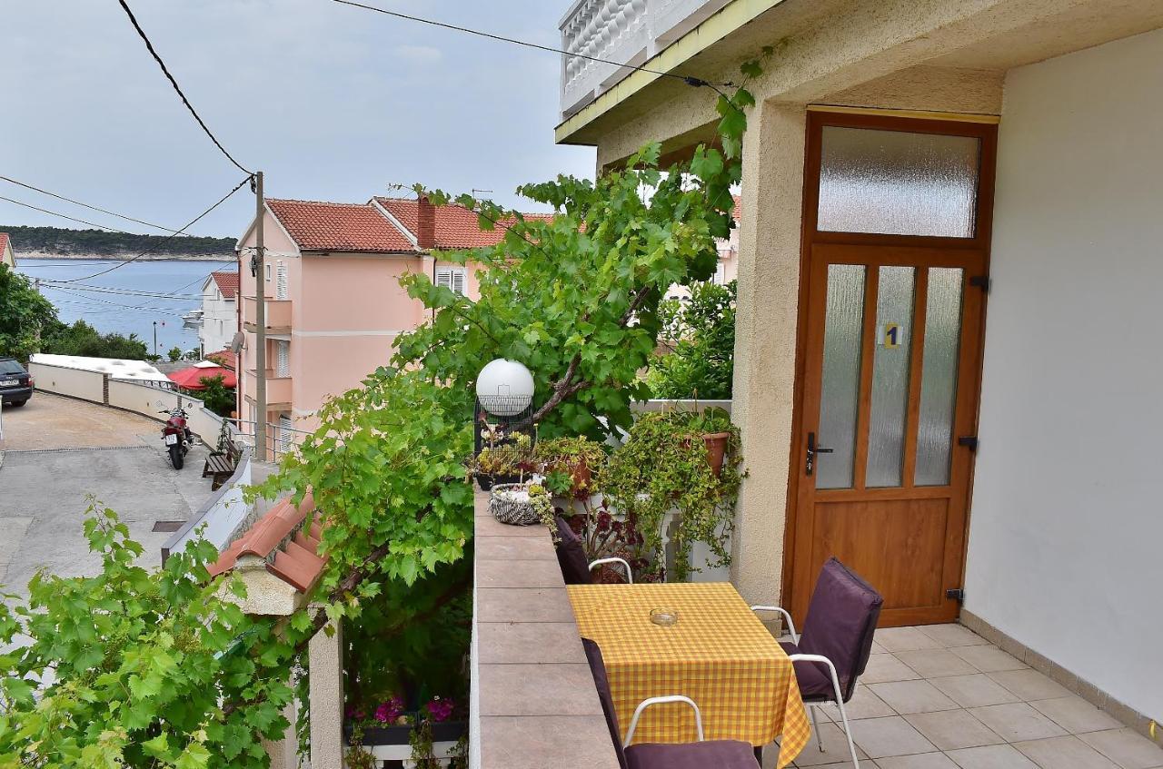 Apartament Banjol Exterior foto